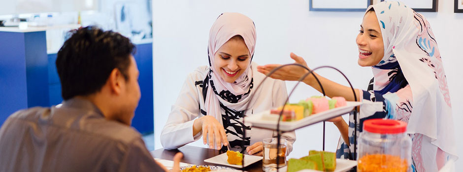 Jaga Perhubungan Baik Dengan Orang Lain