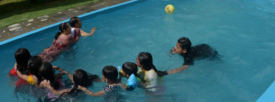 Datuk nenek  <em>fun seeker</em>  (pencari keseronokan)